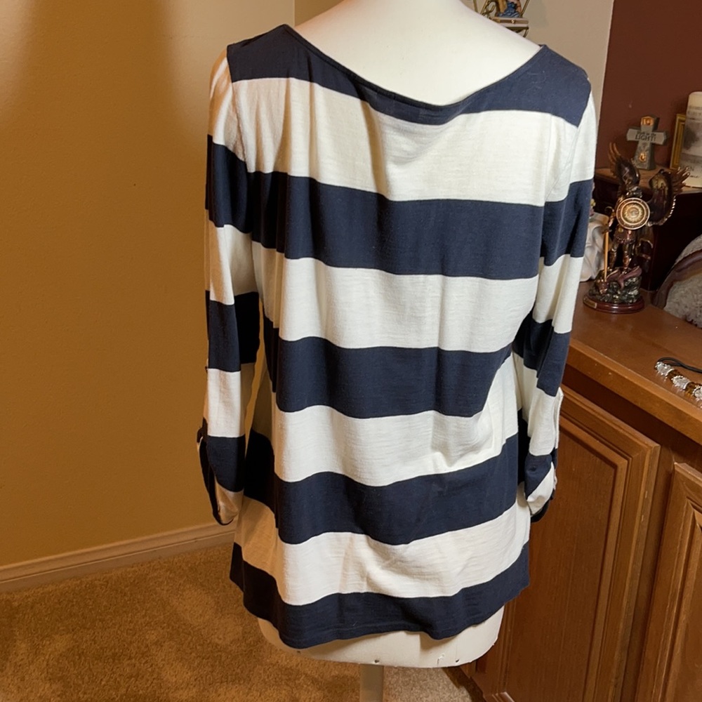 Roxy Black and White striped top XL - Picture 4 of 6